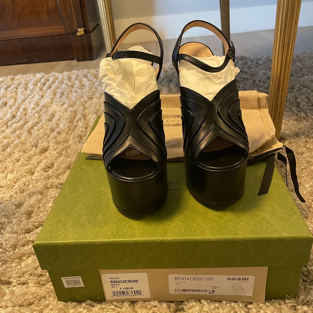 Authentic Gucci Platform Black Leather Sandal  35 1/2